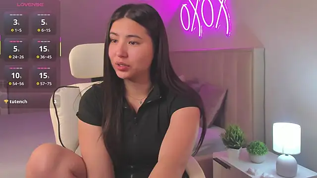 Megan Williamms online show from September 14, 8:35 am