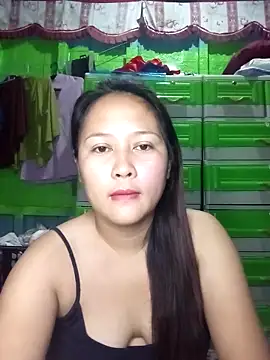 Snapshot of pretty_me092121 chatting on December 17, 4:46 pm pretty me092121 online show from December 17, 4:46 pm