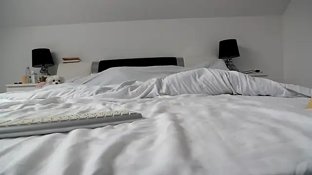 ArabianMalikah online show from October 14, 6:36 am