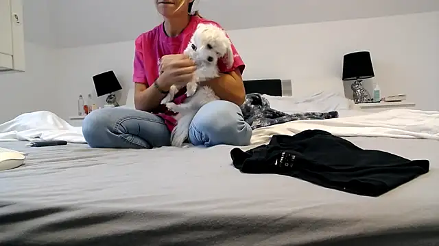 ArabianMalikah online show from October 20, 5:52 am