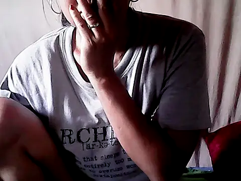 Snapshot of sh1nbae chatting on September 30, 1:21 am sh1nbae online show from September 30, 1:21 am