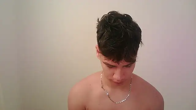 Snapshot of zeus_181 chatting on November 24, 12:49 pm zeus 181 online show from November 24, 12:49 pm