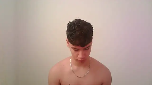 Snapshot of zeus_181 chatting on November 28, 1:36 pm zeus 181 online show from November 28, 1:36 pm