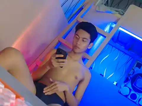 Snapshot of Demure_Asian143 chatting on October 6, 9:34 pm Demure Asian143 online show from October 6, 9:34 pm