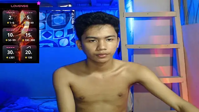 Snapshot of Demure_Asian143 chatting on November 9, 8:34 am Demure Asian143 online show from November 9, 8:34 am