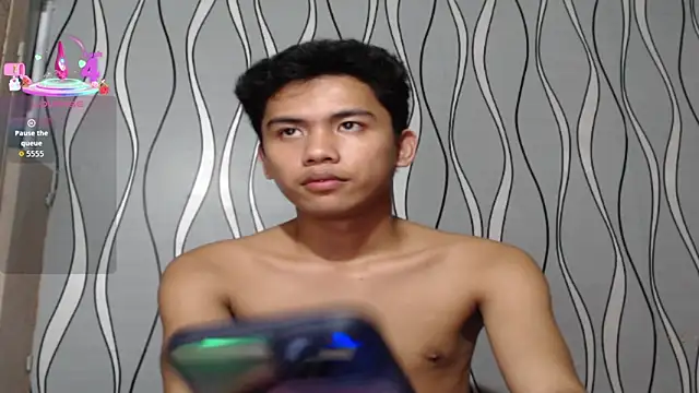 Snapshot of Demure_Asian143 chatting on November 18, 8:13 pm Demure Asian143 online show from November 18, 8:13 pm