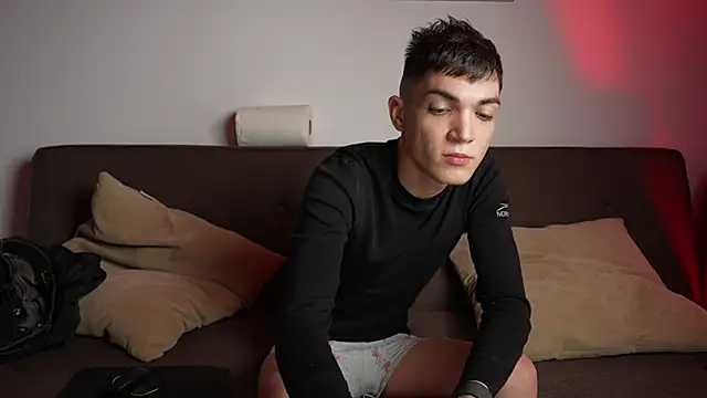 MattyandAiden online show from January 17, 5:49 pm