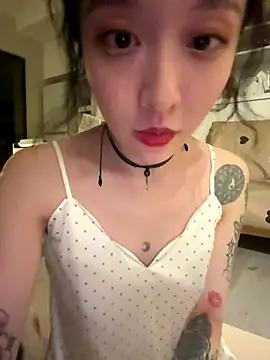 Snapshot of Etherealcat33 chatting on November 25, 7:58 pm Etherealcat33 online show from November 25, 7:58 pm