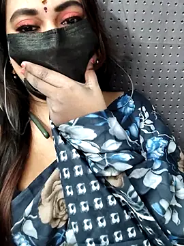 Snapshot of Cutie_nila26 chatting on October 28, 5:22 am Cutie nila26 online show from October 28, 5:22 am