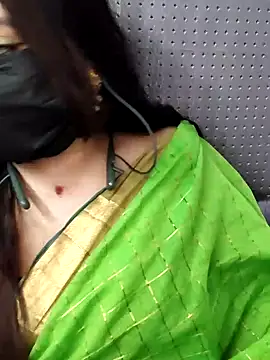 Snapshot of Cutie_nila26 chatting on November 22, 6:12 am Cutie nila26 online show from November 22, 6:12 am