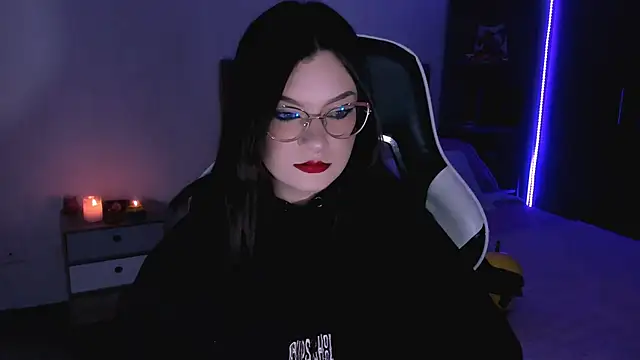 Snapshot of OphelianaRose33 chatting on September 14, 10:31 pm OphelianaRose33 online show from September 14, 10:31 pm