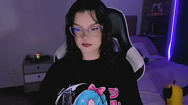 Snapshot of OphelianaRose33 chatting on September 27, 10:04 pm OphelianaRose33 online show from September 27, 10:04 pm