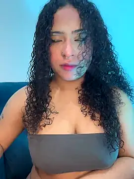 Snapshot of Kass_1 chatting on October 28, 1:20 am Kass 1 online show from October 28, 1:20 am