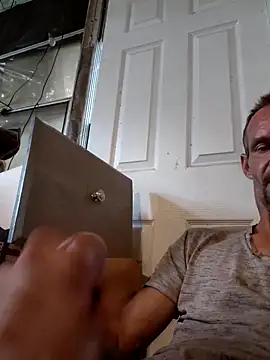 Snapshot of Hungwell1515 chatting on September 12, 1:22 pm Hungwell1515 online show from September 12, 1:22 pm