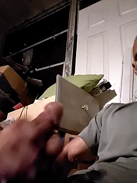 Snapshot of Hungwell1515 chatting on October 11, 10:47 am Hungwell1515 online show from October 11, 10:47 am