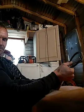 Snapshot of Hungwell1515 chatting on November 6, 4:19 pm Hungwell1515 online show from November 6, 4:19 pm