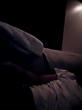 Snapshot of Hungwell1515 chatting on December 1, 10:20 am Hungwell1515 online show from December 1, 10:20 am