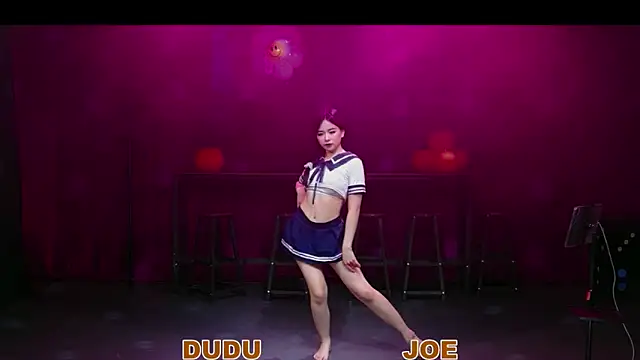 Snapshot of yznt-dudu chatting on November 8, 9:09 am yznt-dudu online show from November 8, 9:09 am