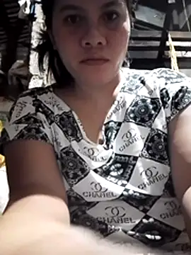 Snapshot of phoenix_1994 chatting on November 15, 6:15 pm phoenix 1994 online show from November 15, 6:15 pm