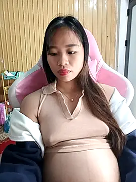 Snapshot of Na_na90 chatting on December 14, 1:00 am Na na90 online show from December 14, 1:00 am