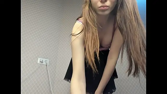 Snapshot of _Venesa_ chatting on October 3, 7:33 pm Venesa online show from October 3, 7:33 pm