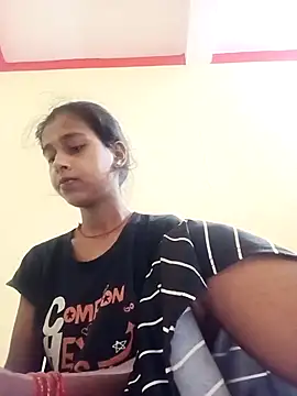 Snapshot of Saniye-143 chatting on October 3, 3:25 am Saniye-143 online show from October 3, 3:25 am