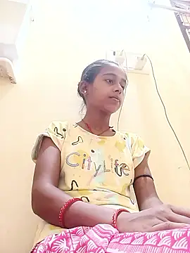 Snapshot of Saniye-143 chatting on October 7, 5:04 am Saniye-143 online show from October 7, 5:04 am