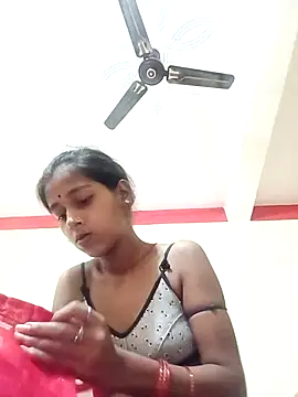 Snapshot of Saniye-143 chatting on October 9, 5:27 am Saniye-143 online show from October 9, 5:27 am