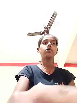 Snapshot of Saniye-143 chatting on October 10, 4:17 pm Saniye-143 online show from October 10, 4:17 pm