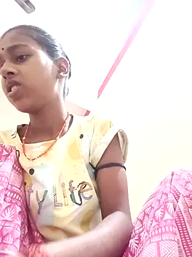 Snapshot of Saniye-143 chatting on October 15, 6:46 am Saniye-143 online show from October 15, 6:46 am