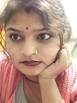 Hot mirchjii online show from December 16, 2:22 pm