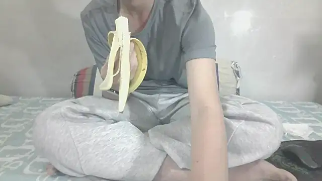 Snapshot of Stitchsandra chatting on December 1, 12:32 pm Stitchsandra online show from December 1, 12:32 pm