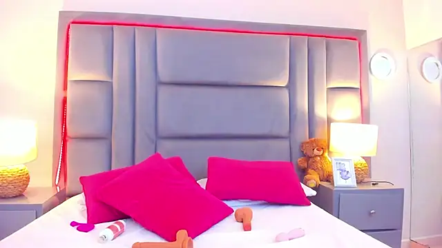 GabyMoreau online show from October 29, 8:21 pm