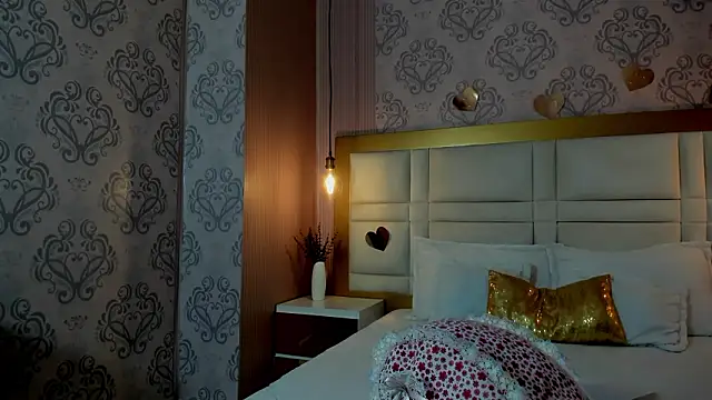 luna hot ass online show from February 14, 3:47 am