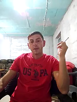 Snapshot of Alex-andru88 chatting on September 15, 6:41 pm Alex-andru88 online show from September 15, 6:41 pm