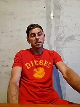 Snapshot of Alex-andru88 chatting on October 26, 5:57 am Alex-andru88 online show from October 26, 5:57 am