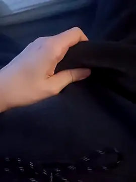 treefrog2025 online show from November 11, 5:07 am