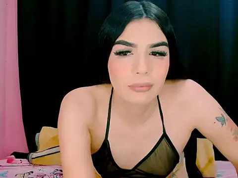 Snapshot of _crystal23_ chatting on November 1, 4:58 am  crystal23  online show from November 1, 4:58 am