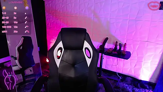 Snapshot of violetjane chatting on September 13, 5:13 pm violetjane online show from September 13, 5:13 pm