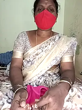 Snapshot of Nrl69 chatting on December 18, 1:06 pm Nrl69 online show from December 18, 1:06 pm