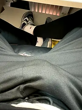 Snapshot of Ersin_meral chatting on September 9, 6:13 am Ersin meral online show from September 9, 6:13 am