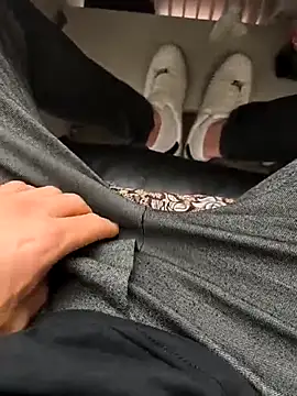 Snapshot of Ersin_meral chatting on September 17, 6:26 am Ersin meral online show from September 17, 6:26 am