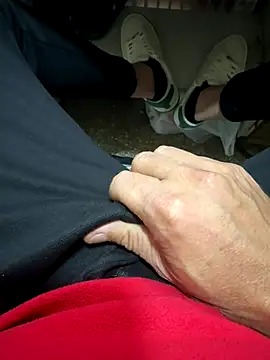 Snapshot of Ersin_meral chatting on October 4, 2:15 pm Ersin meral online show from October 4, 2:15 pm