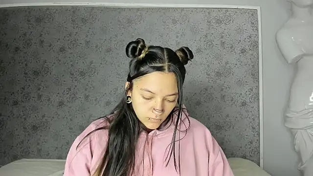 Kitty ravee online show from October 13, 4:01 am