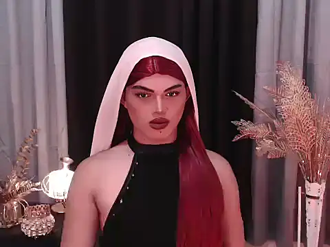 Snapshot of ShaneX01 chatting on December 16, 7:35 am ShaneX01 online show from December 16, 7:35 am