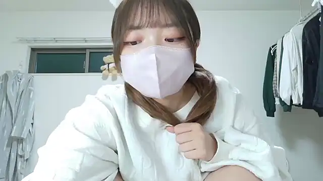 Snapshot of azukichan_ chatting on November 14, 5:22 pm azukichan online show from November 14, 5:22 pm