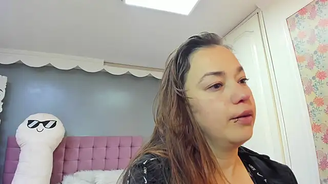 Snapshot of Tammy_parker_ chatting on November 4, 9:08 am Tammy parker online show from November 4, 9:08 am