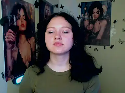 Snapshot of LadyAlice_ chatting on November 10, 7:07 am LadyAlice online show from November 10, 7:07 am