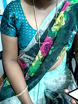 Snapshot of lolida69thamil chatting on September 19, 5:24 pm lolida69thamil online show from September 19, 5:24 pm