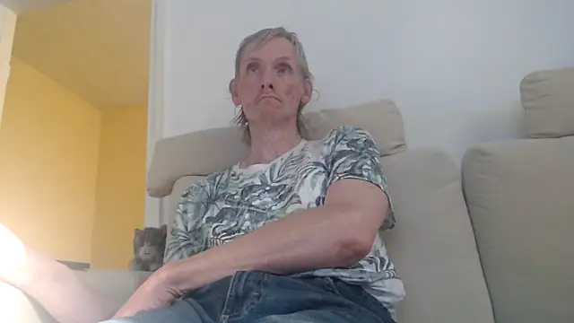 k74robert online show from October 29, 12:18 pm